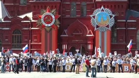 R­u­s­y­a­­d­a­ ­­Z­a­f­e­r­ ­G­ü­n­ü­­ ­y­ü­r­ü­y­ü­ş­ü­